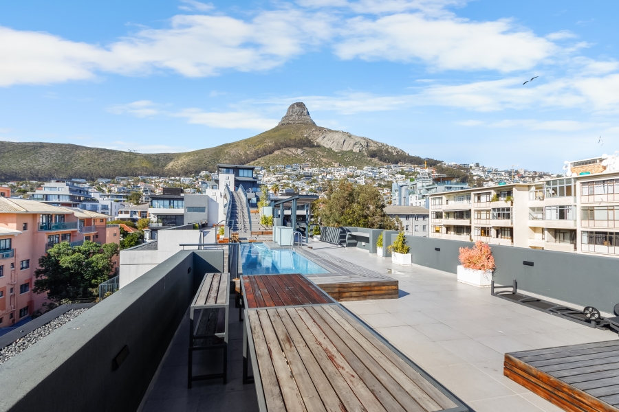 2 Bedroom Property for Sale in Sea Point Western Cape
